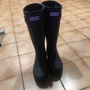 EUC Navy Hunter boots